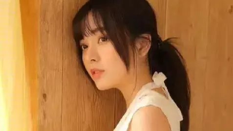 周生生足金挂坠